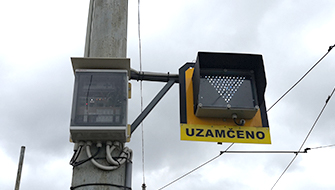 Systém pro signalizaci a kontrolu stavu samovratných tramvajových výhybek